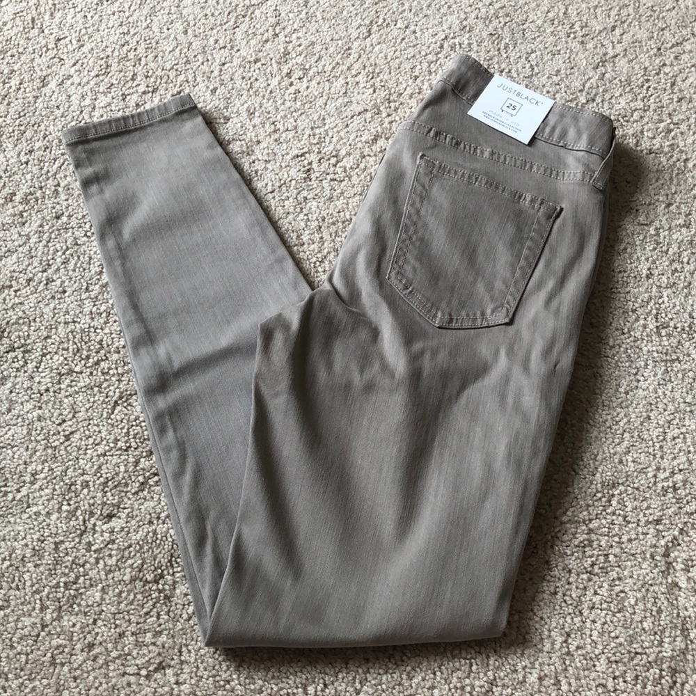 Just Black Kaitlyn Taupe jeans